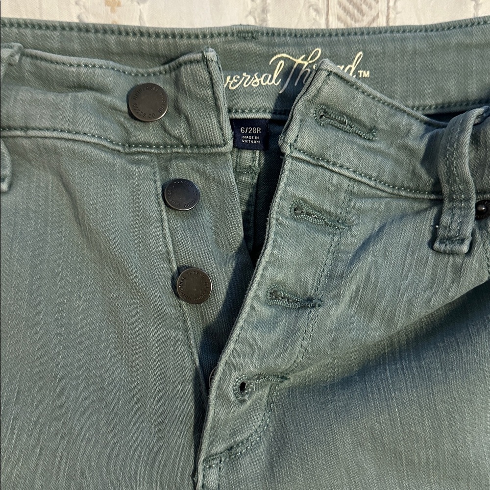 Universal Thread High Rise Skinny - Picture 4 of 4